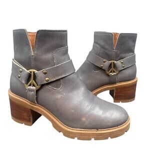 Lucky Brand Soxton Ankle Boot 9M Side Zip Gray Leather y2k Chunky Lug Biker City